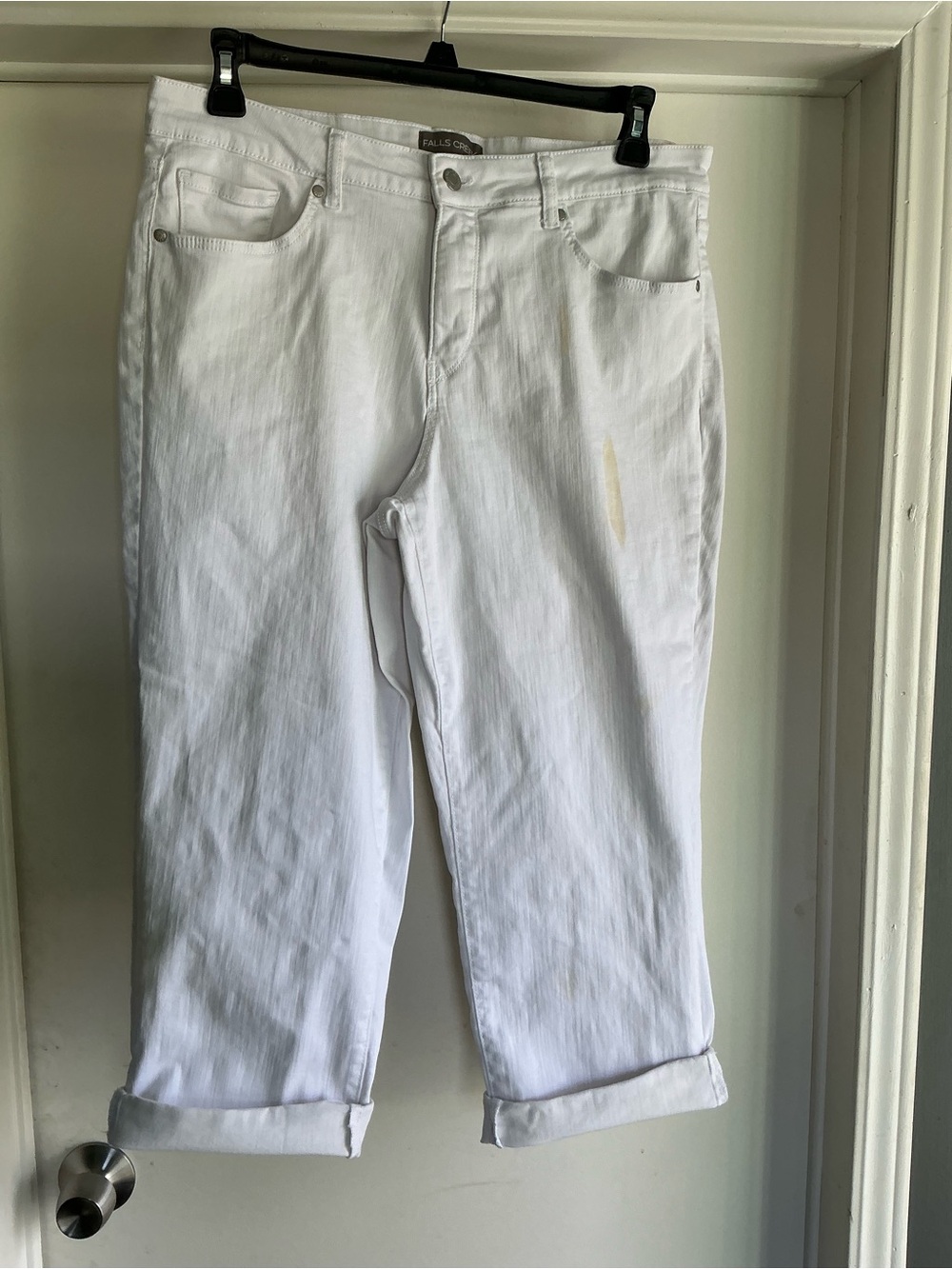 NWOT Women’s Sz 16 White Denim jeans high rise. Super stretchy